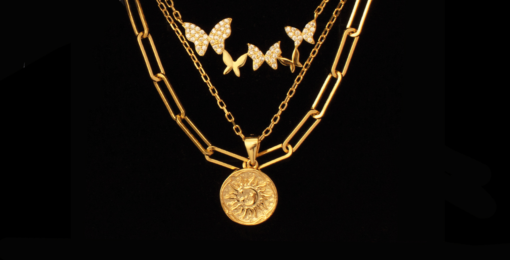 Necklaces - MUCHV