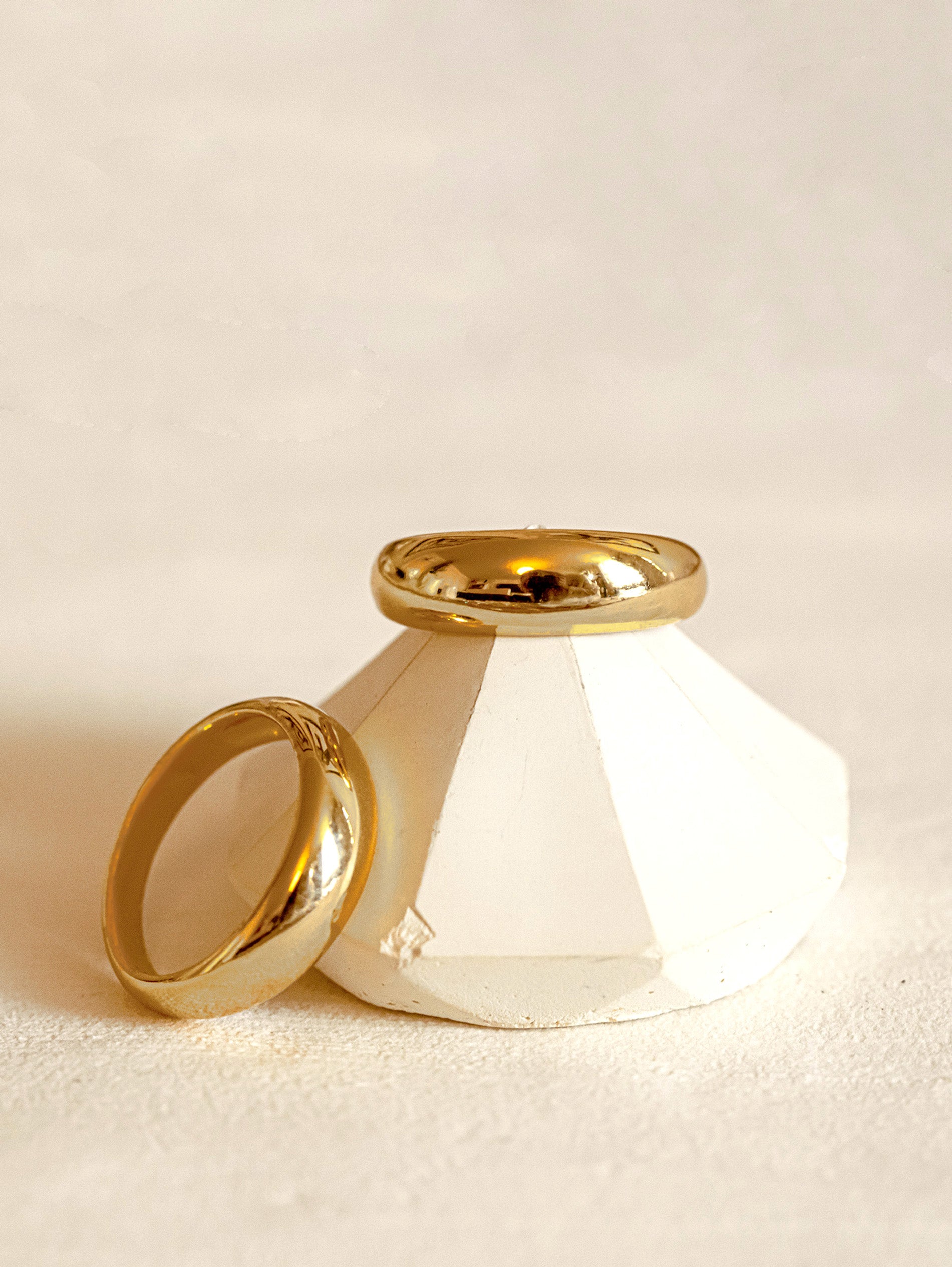 Gold Smooth Dome Ring