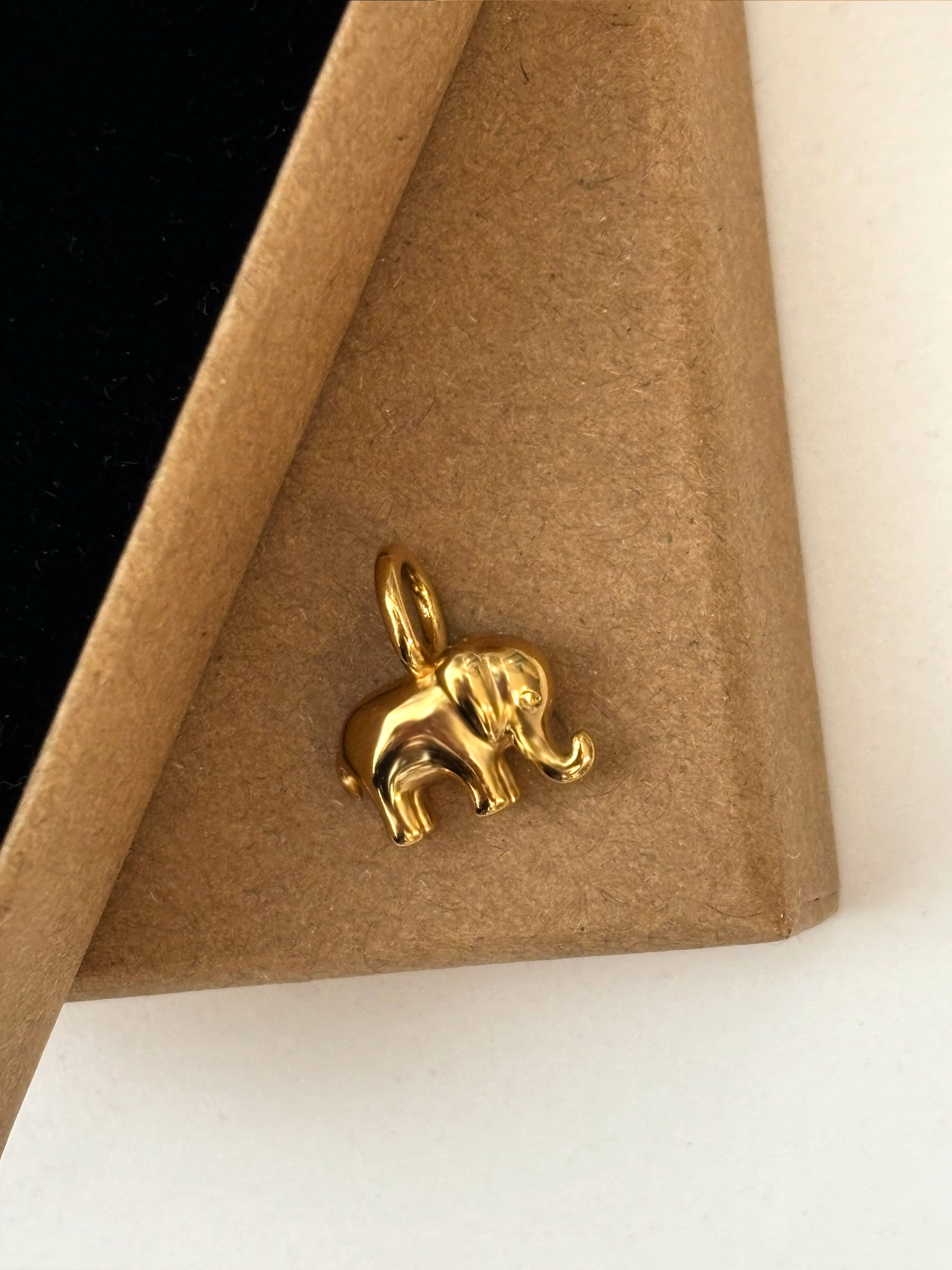 Solid Elephant Charm (Small)