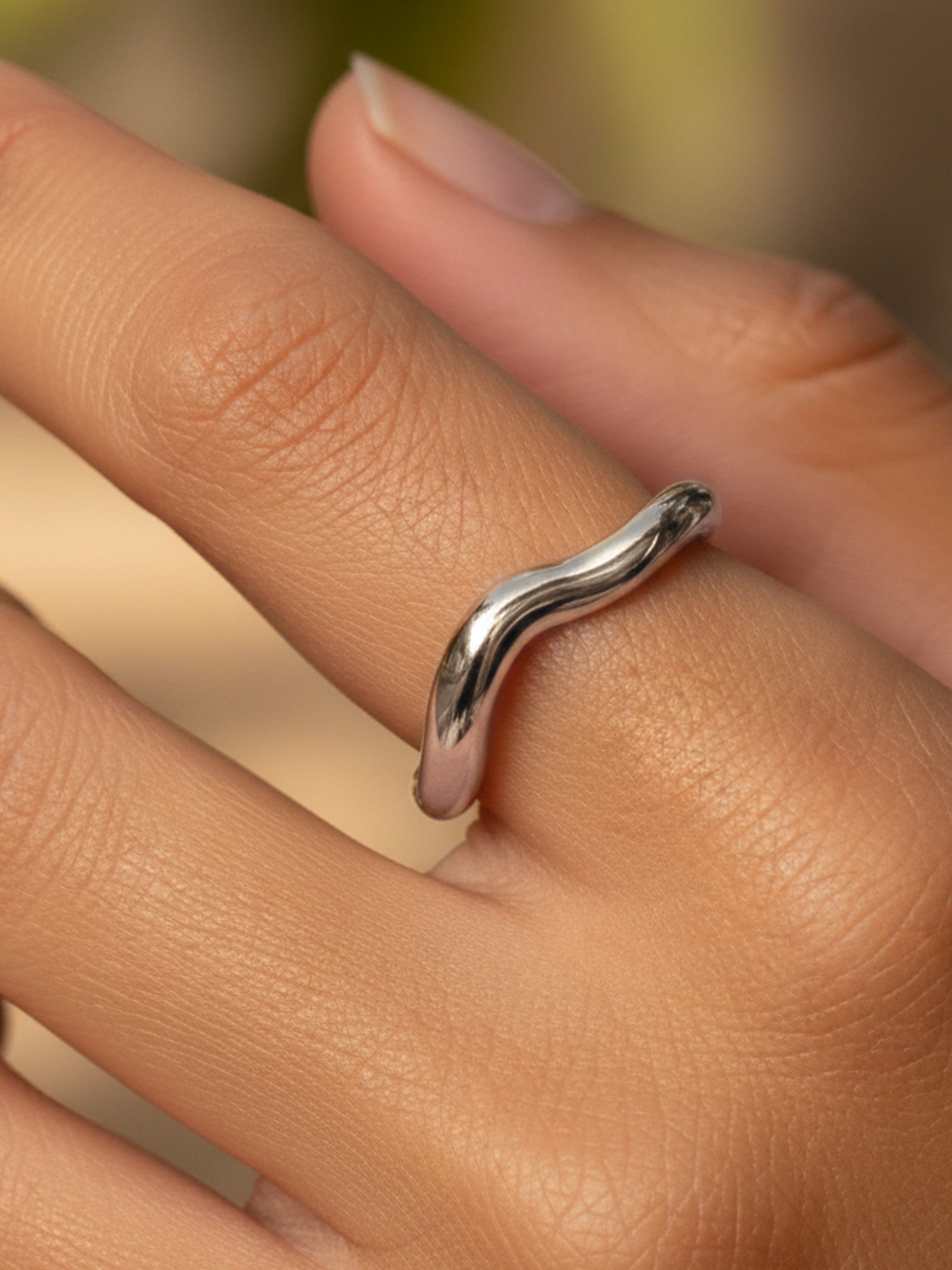 Open Wave Ring