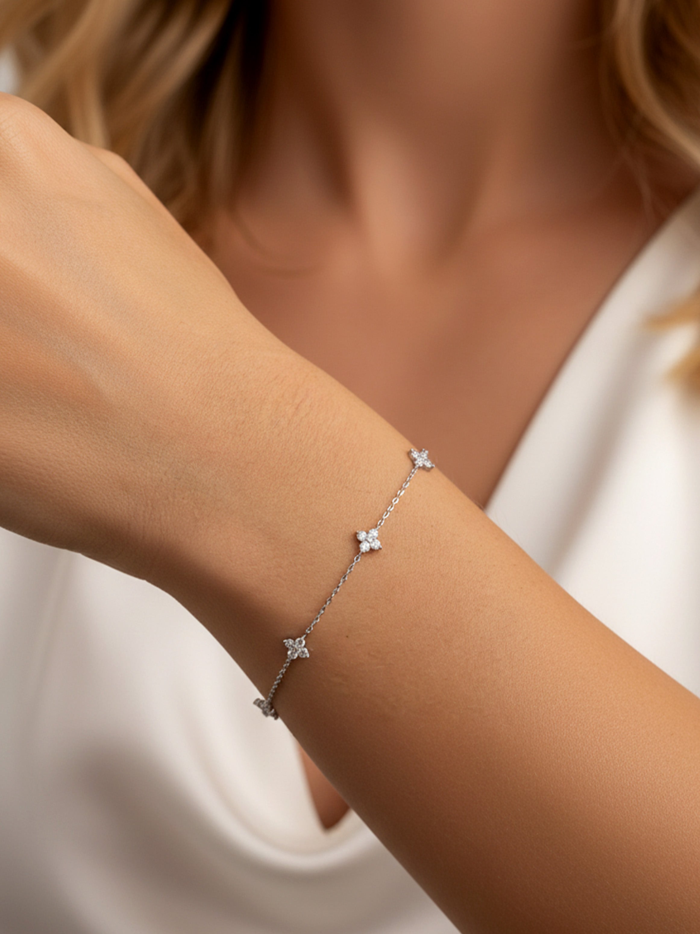 Dainty Hydrangea Bracelet