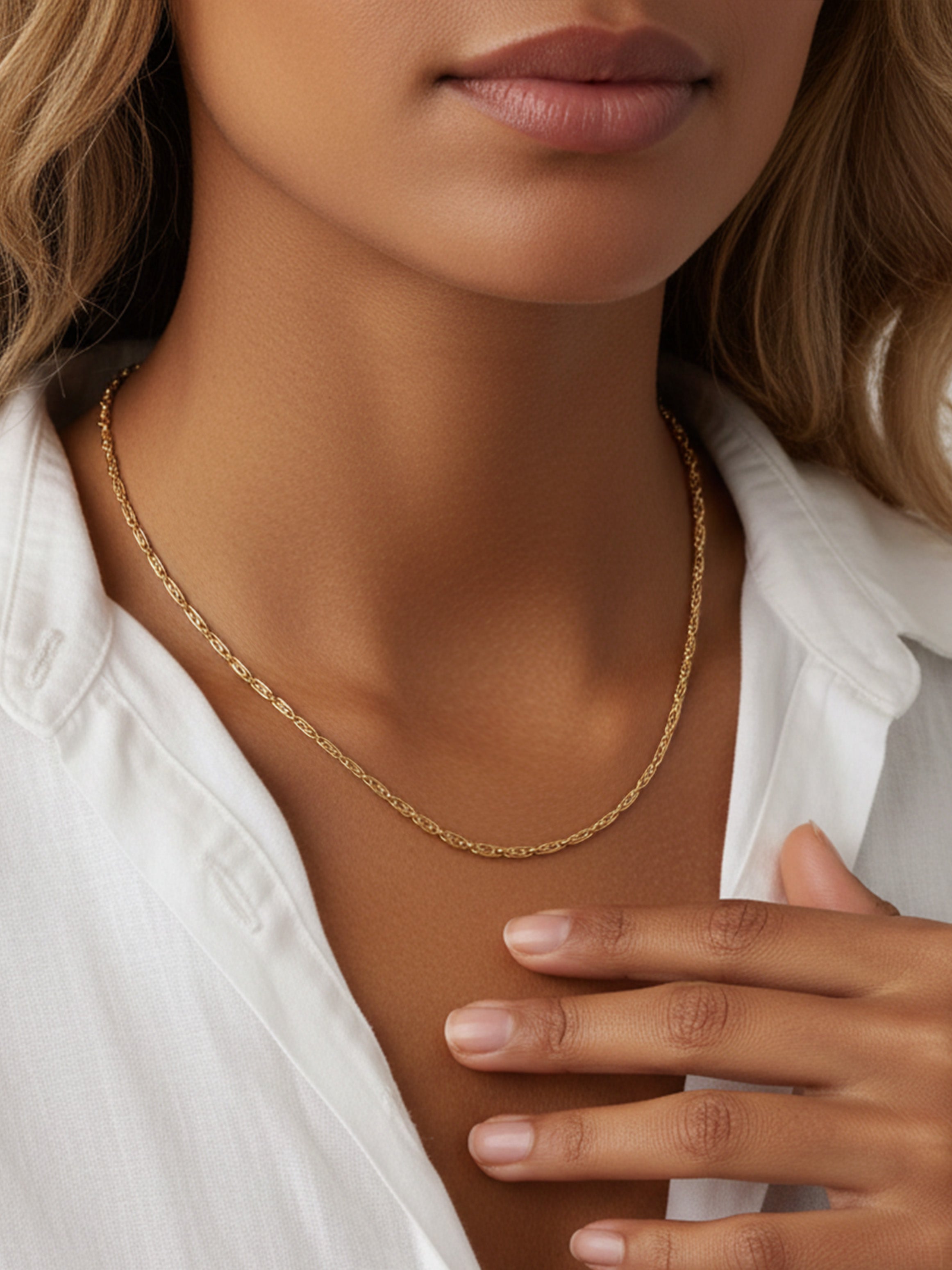 Dainty Swirl Chain Necklace - Unisex