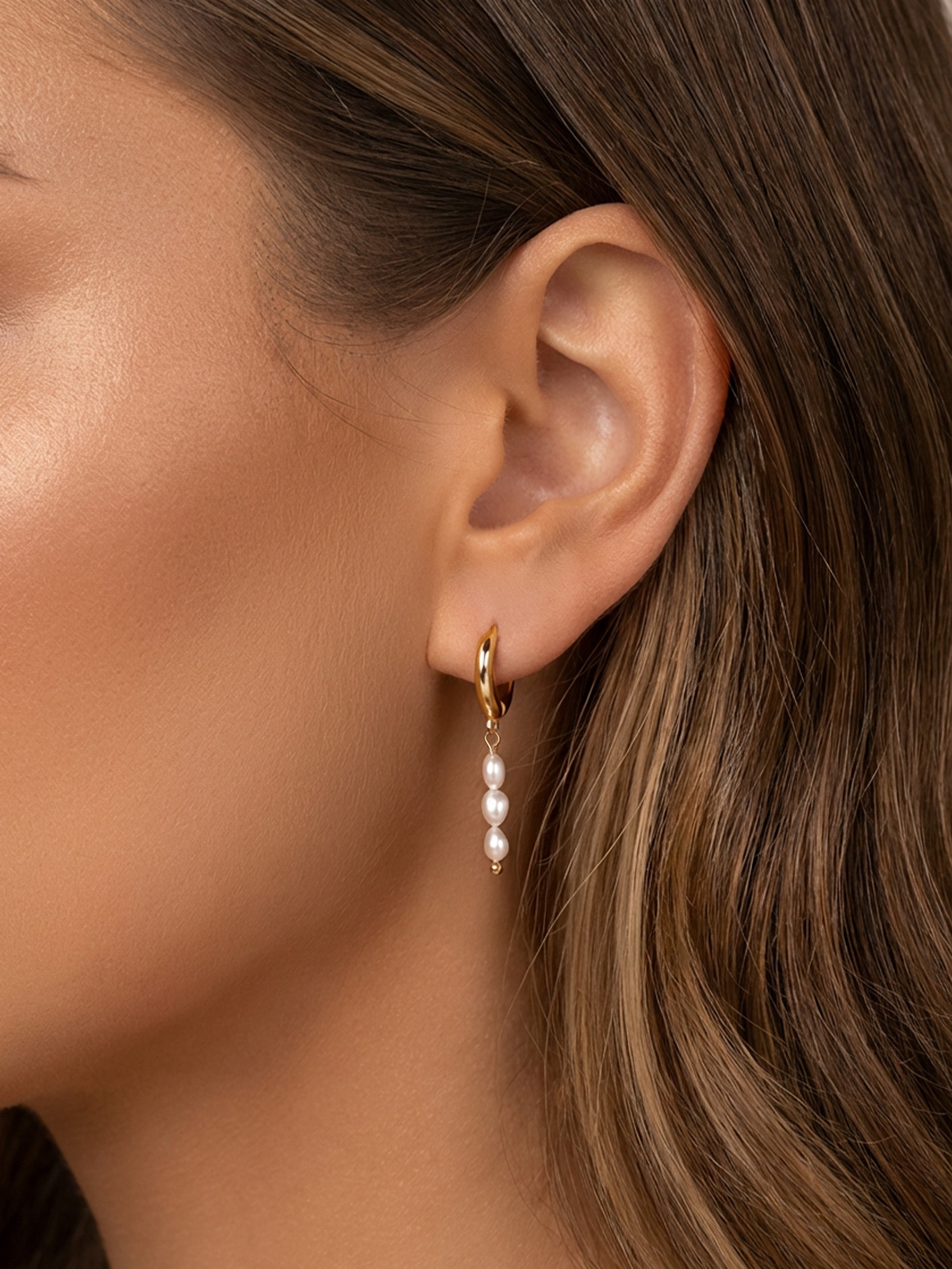 Tiny Baroque Pearl Huggie Hoop Earrings