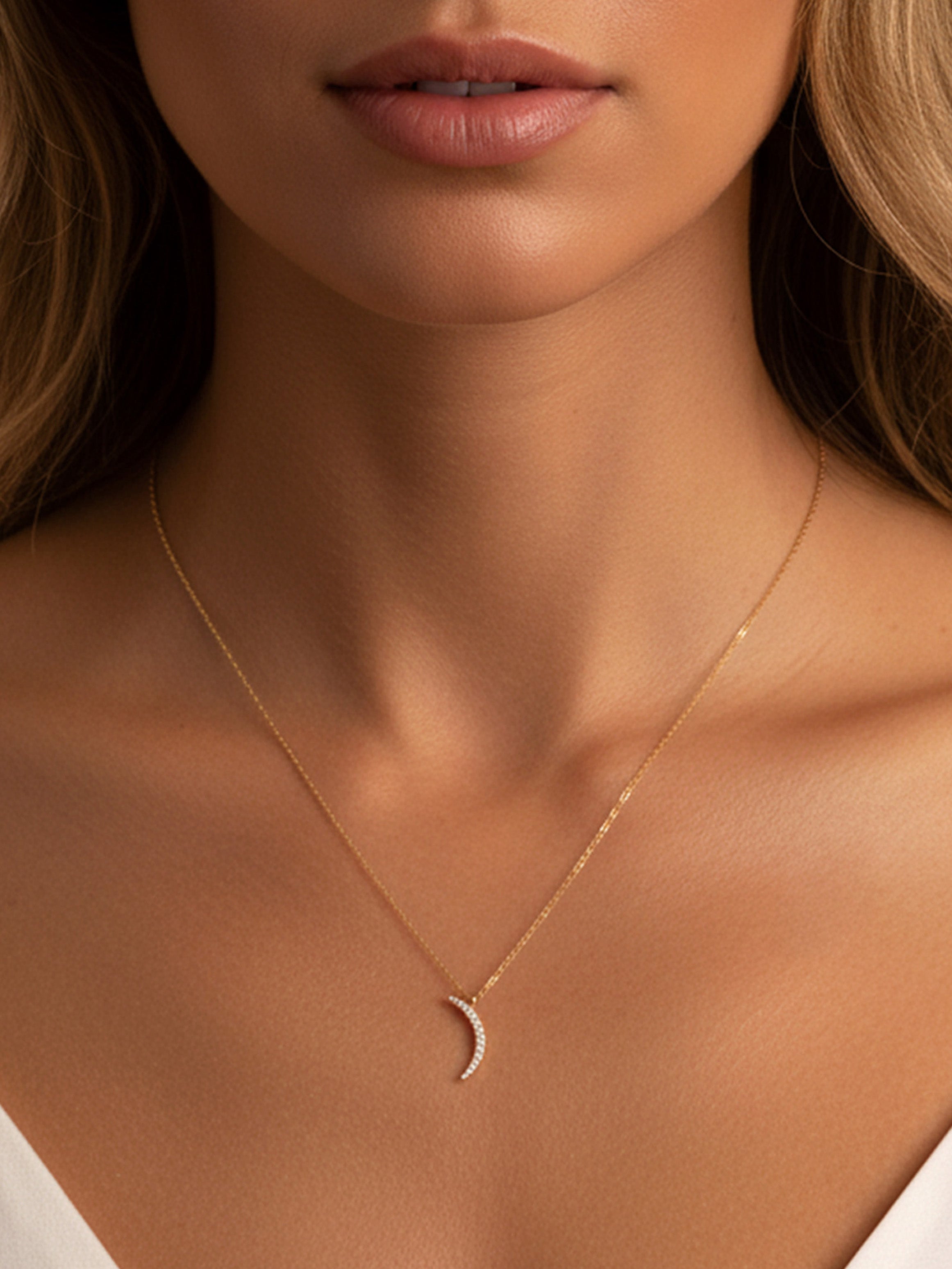 Dainty Crescent Moon Necklace