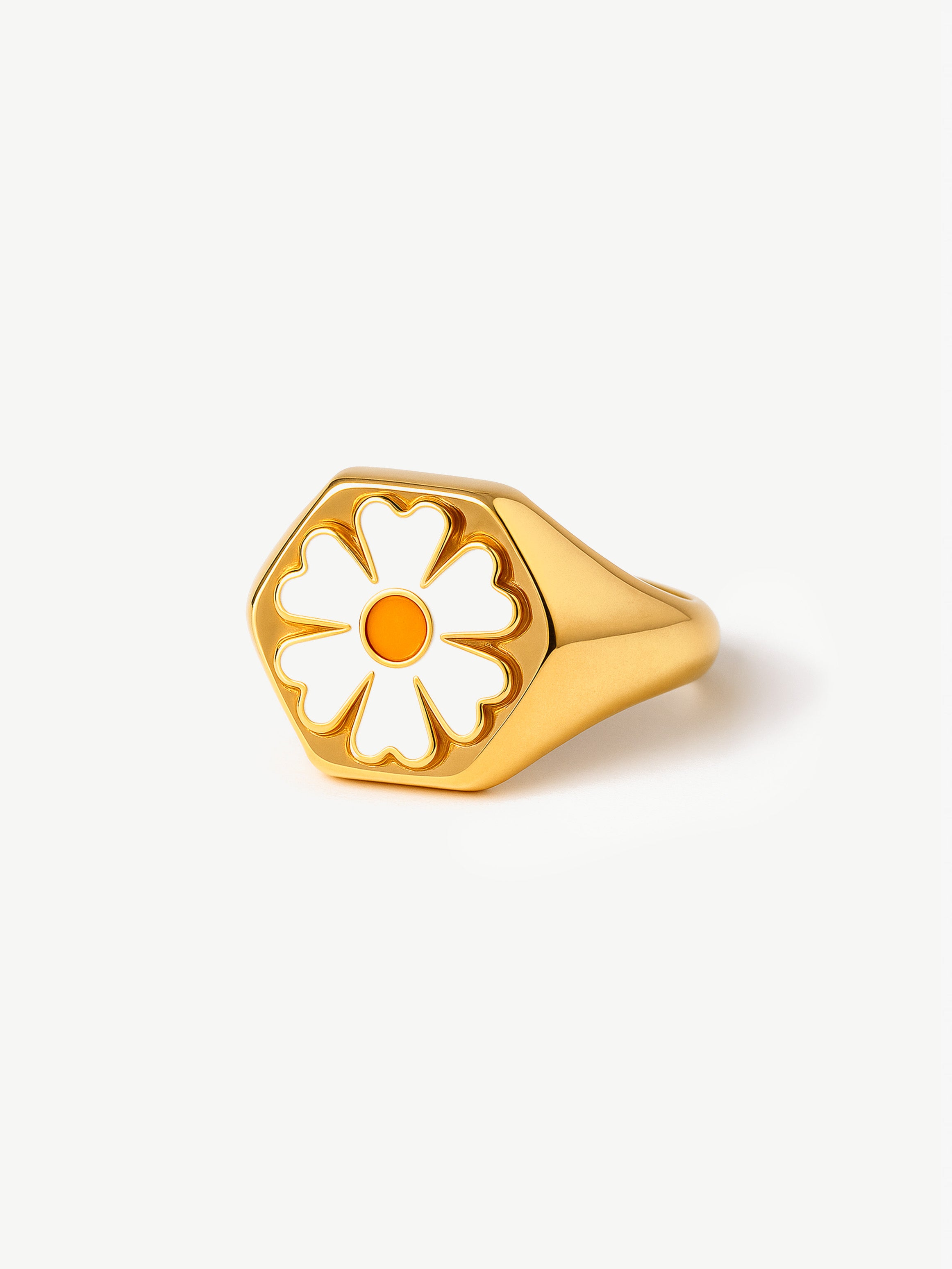 Gold Big Signet Ring With White Daisy Flower