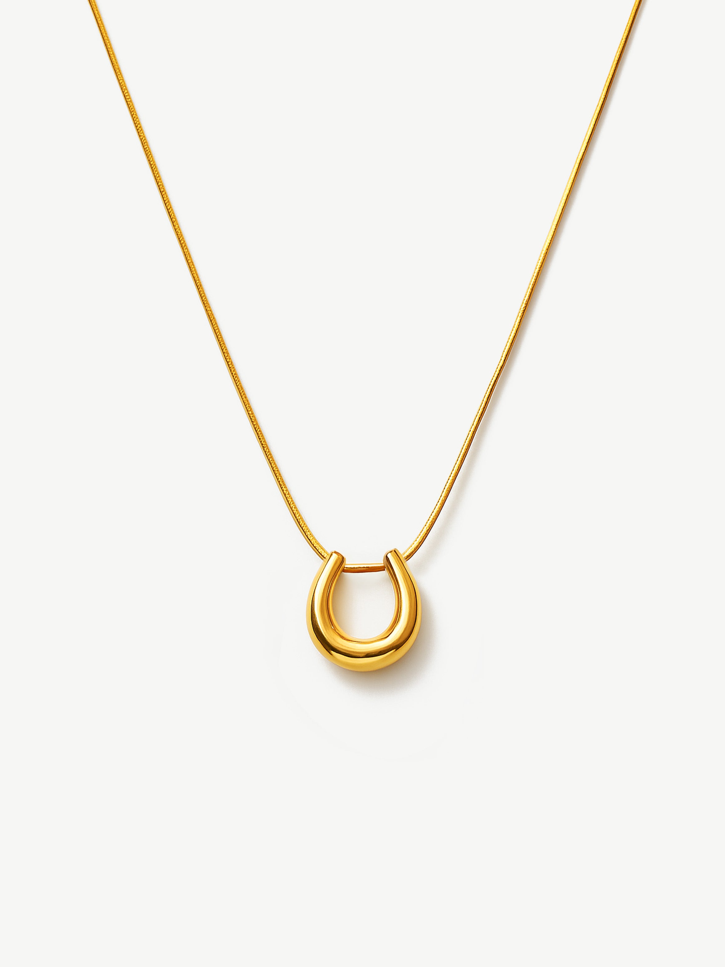 Chunky Horseshoe Pendant Necklace