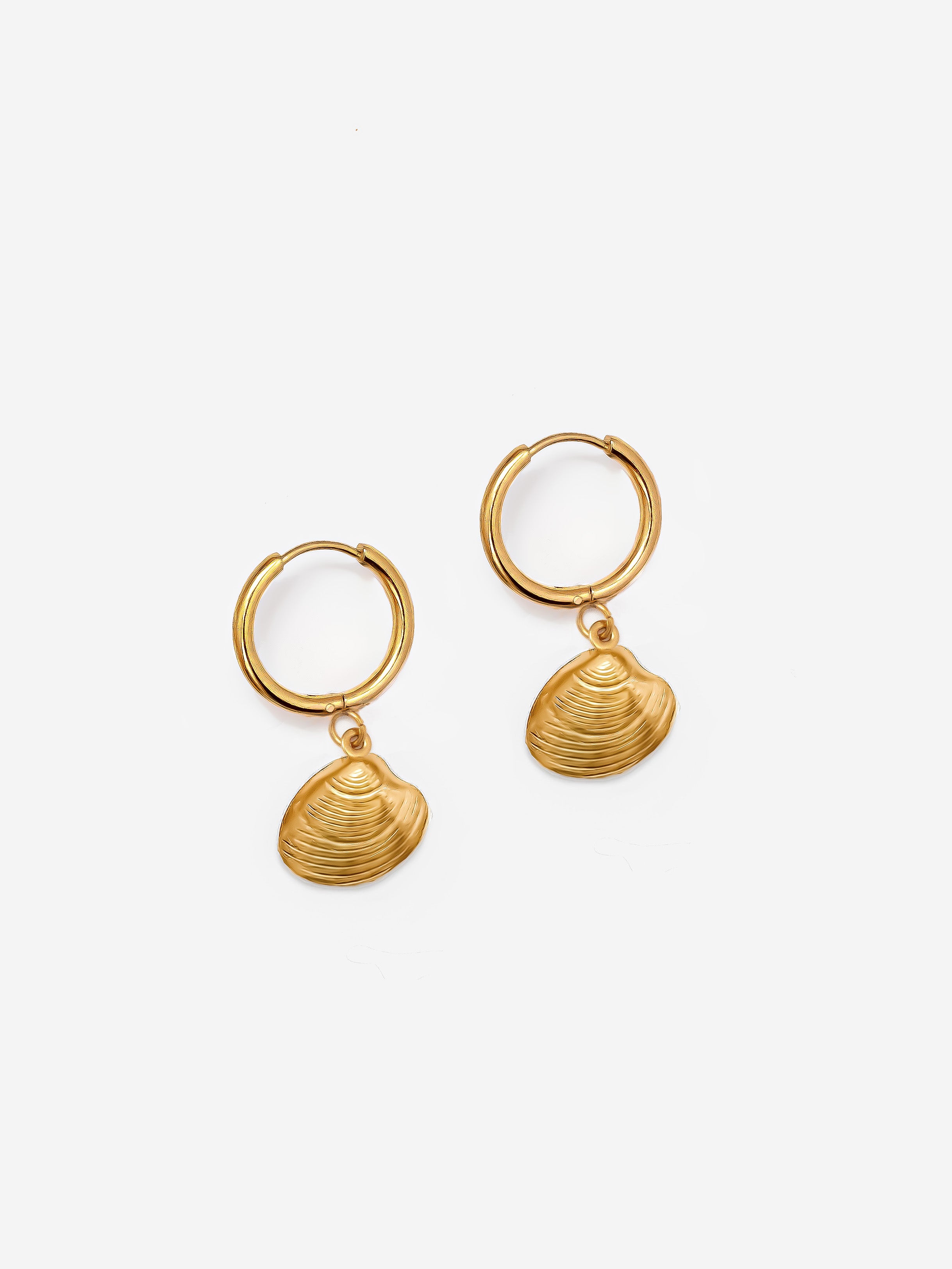 Solid Small Hoop Earrings With Shell Charm (1.4cm)