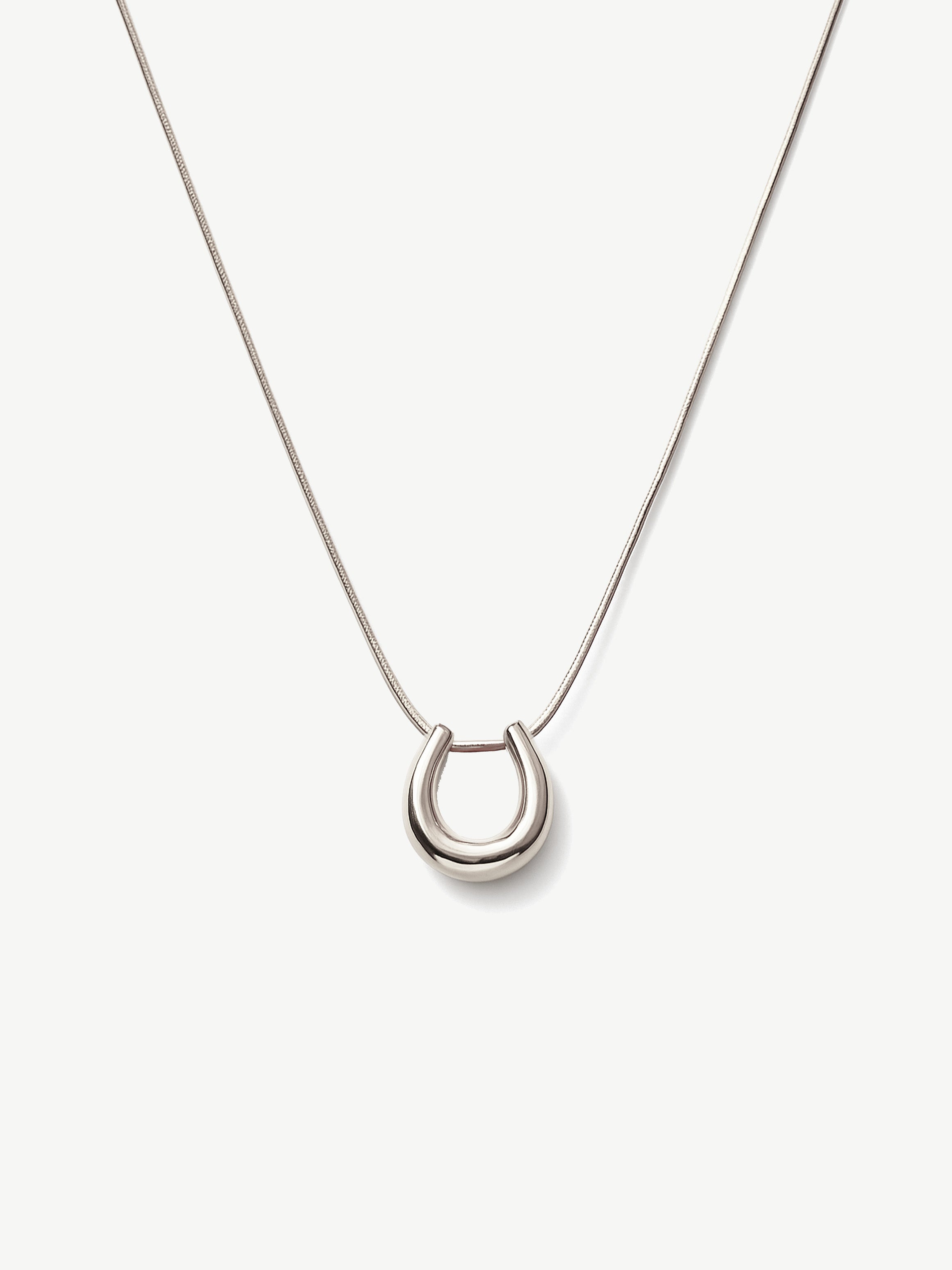 Chunky Horseshoe Pendant Necklace